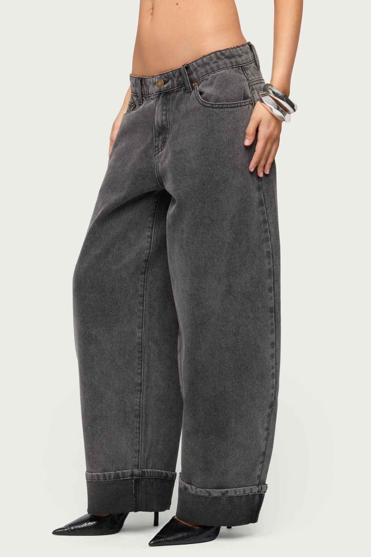 Petite Kella Low Rise Baggy Jeans