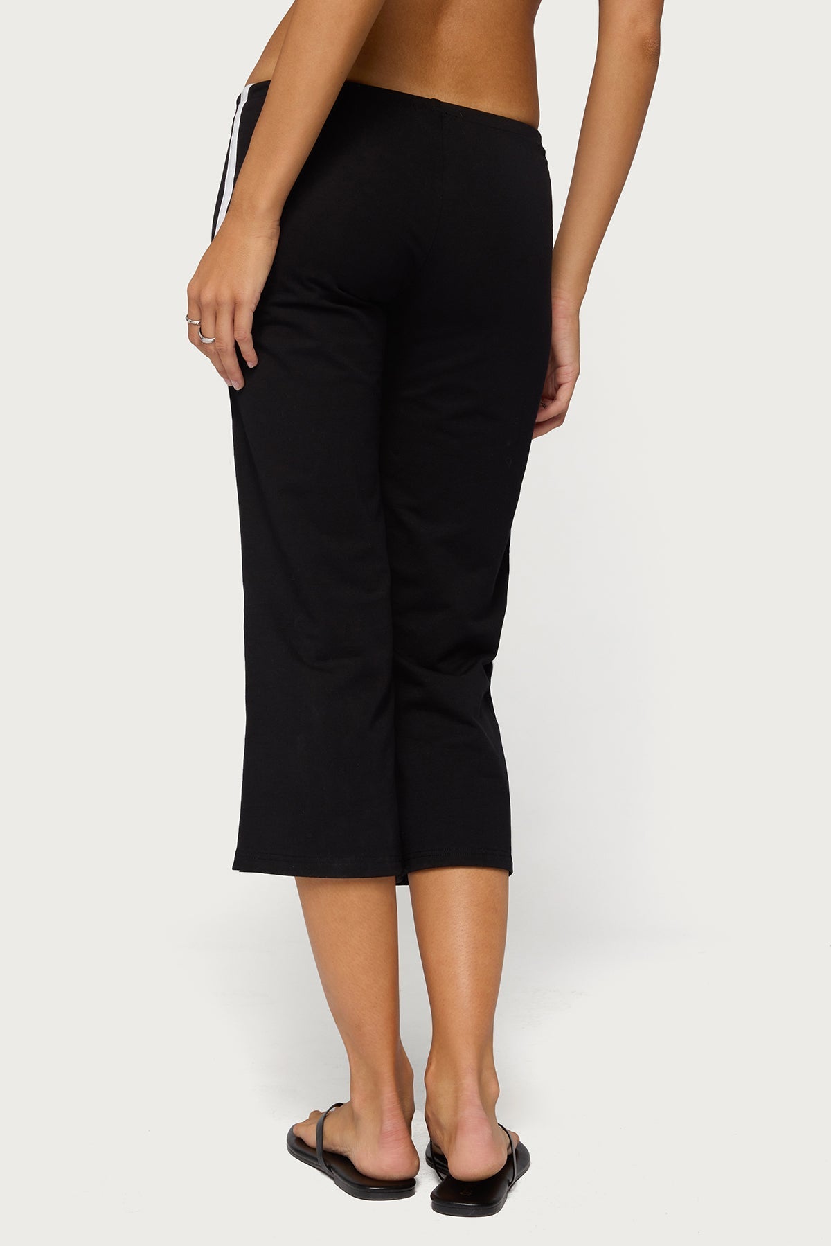 Milene Contrast French Terry Capri Trousers