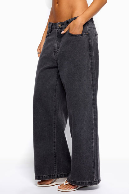 Nichol Low Rise Baggy Jeans