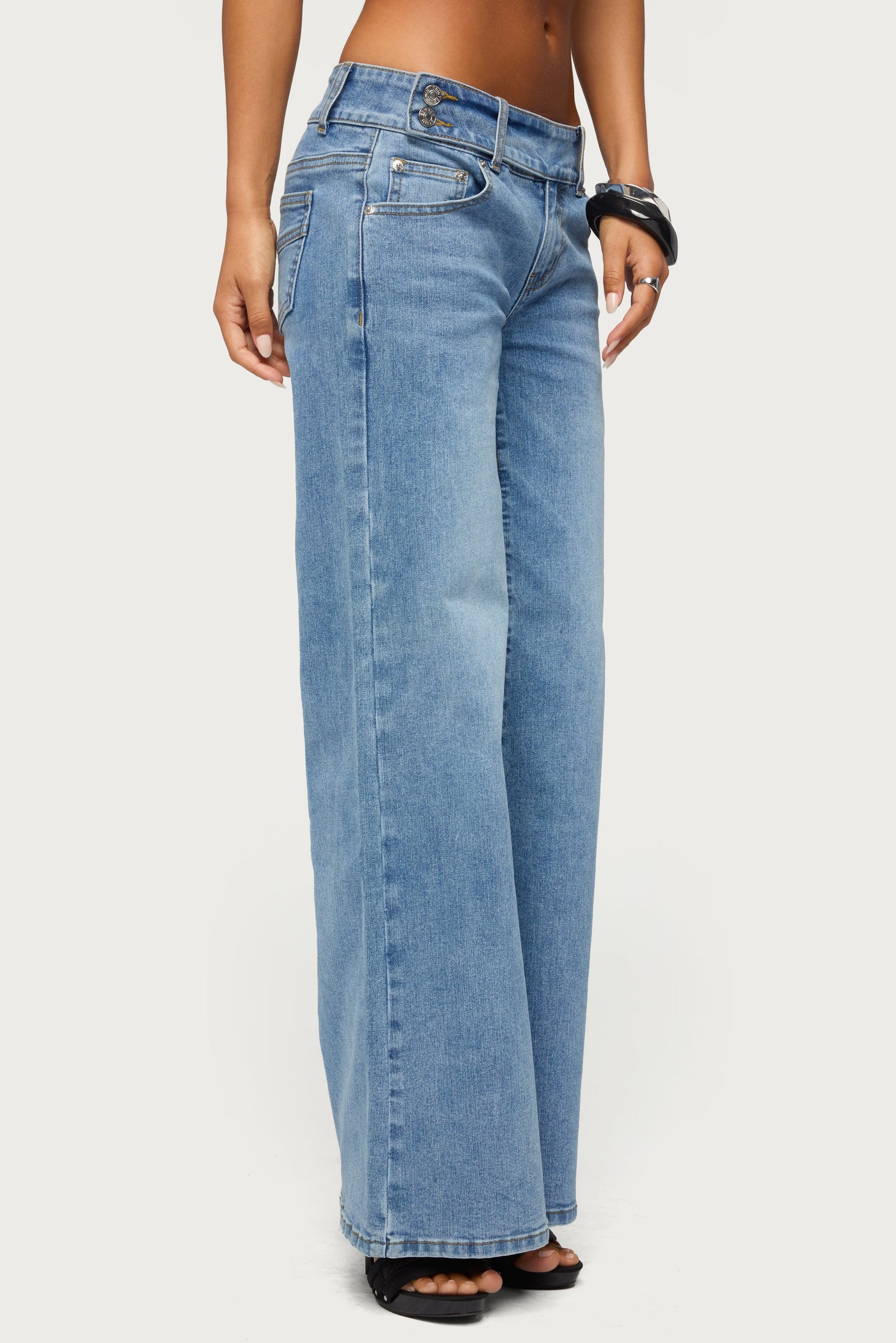 Dale Low Rise Straight Leg Stretchy Jeans