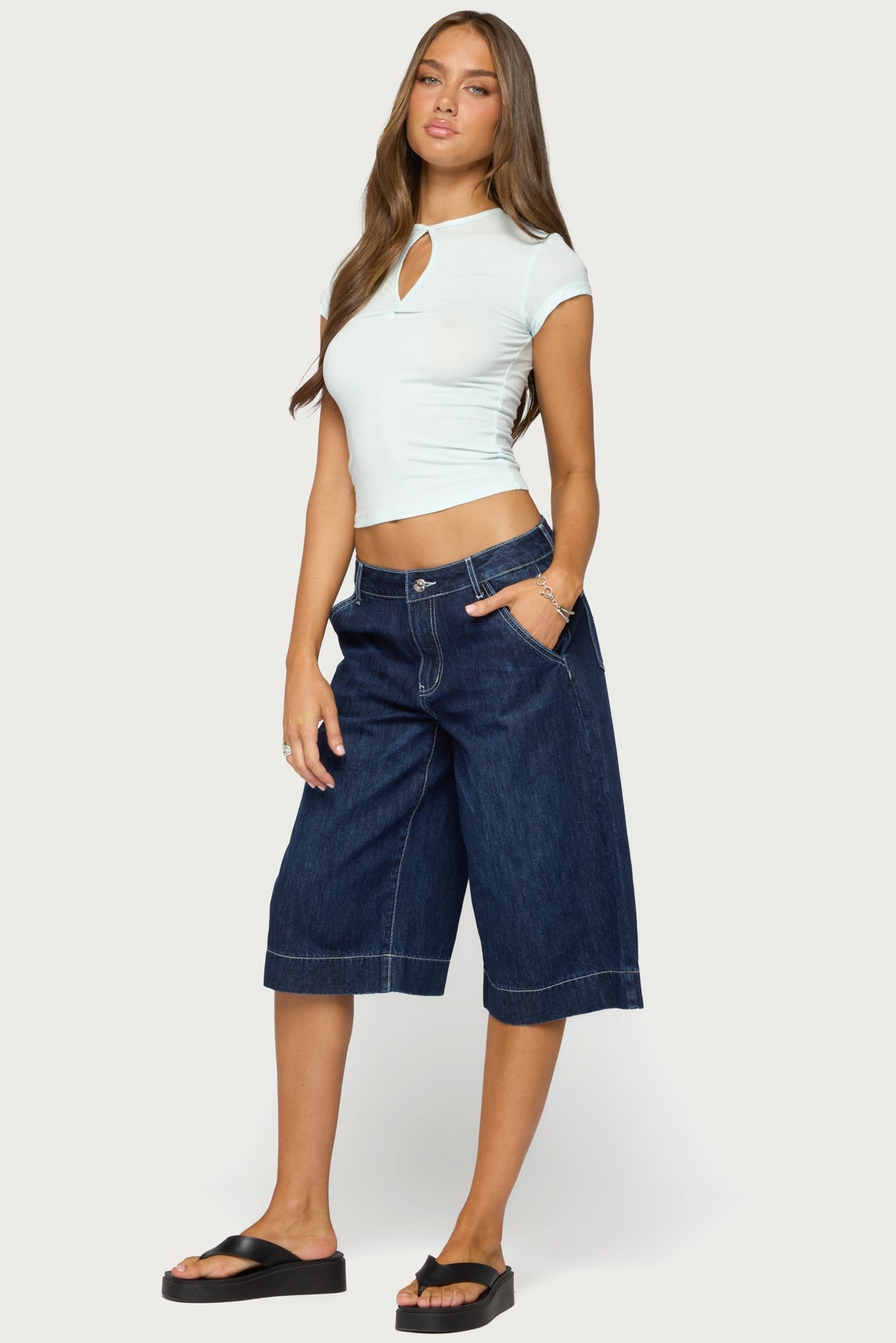 Posea Twist Keyhole Cutout T Shirt